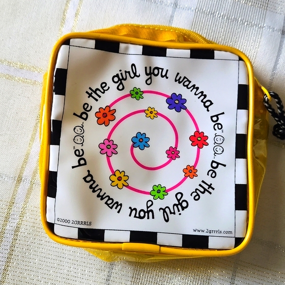 2GRRRLS Yellow Girlie Girl Pouch - Picture 5 of 11